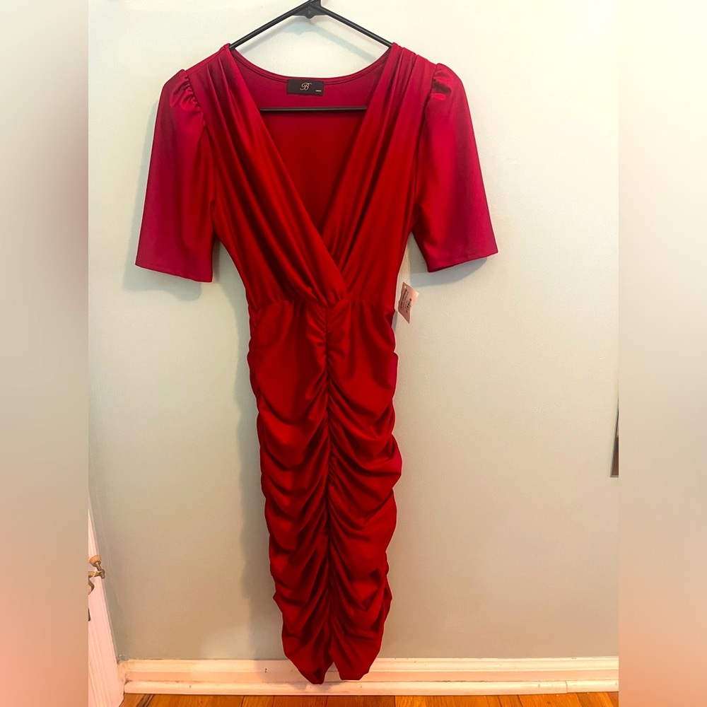 Red ruched satin like party/formal dresss